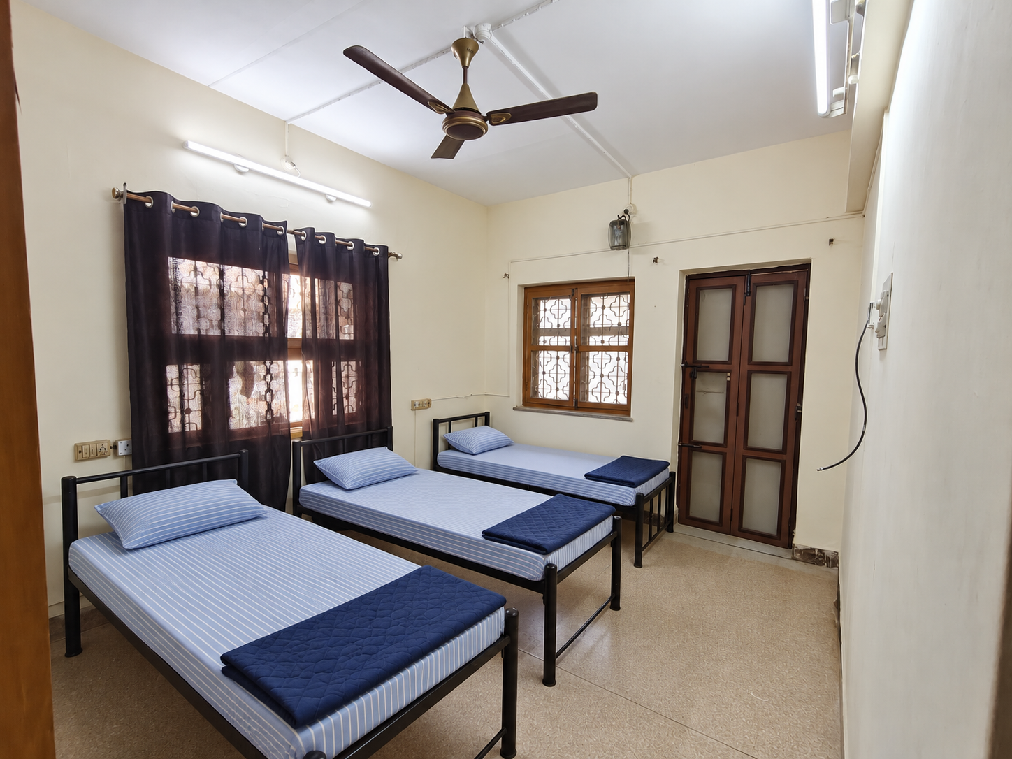 AMARJYOTI 6/5 2ND FLOOR/BOYS stay photo 8