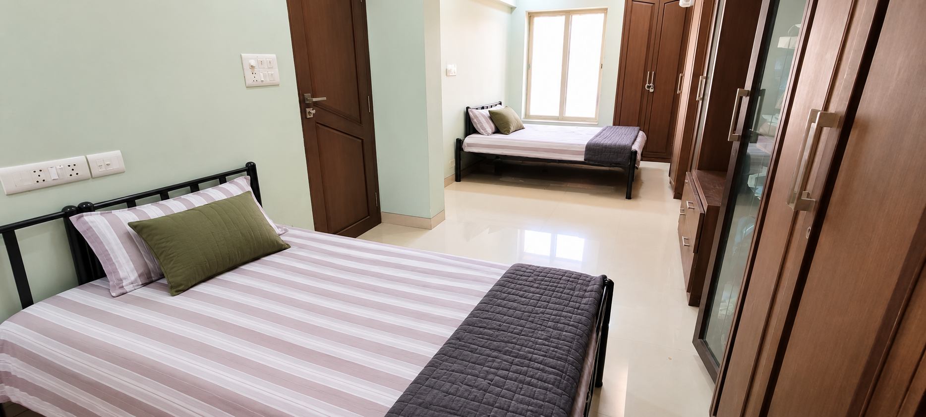 D BLOCK 1-6 BHK/BOYS stay photo 5