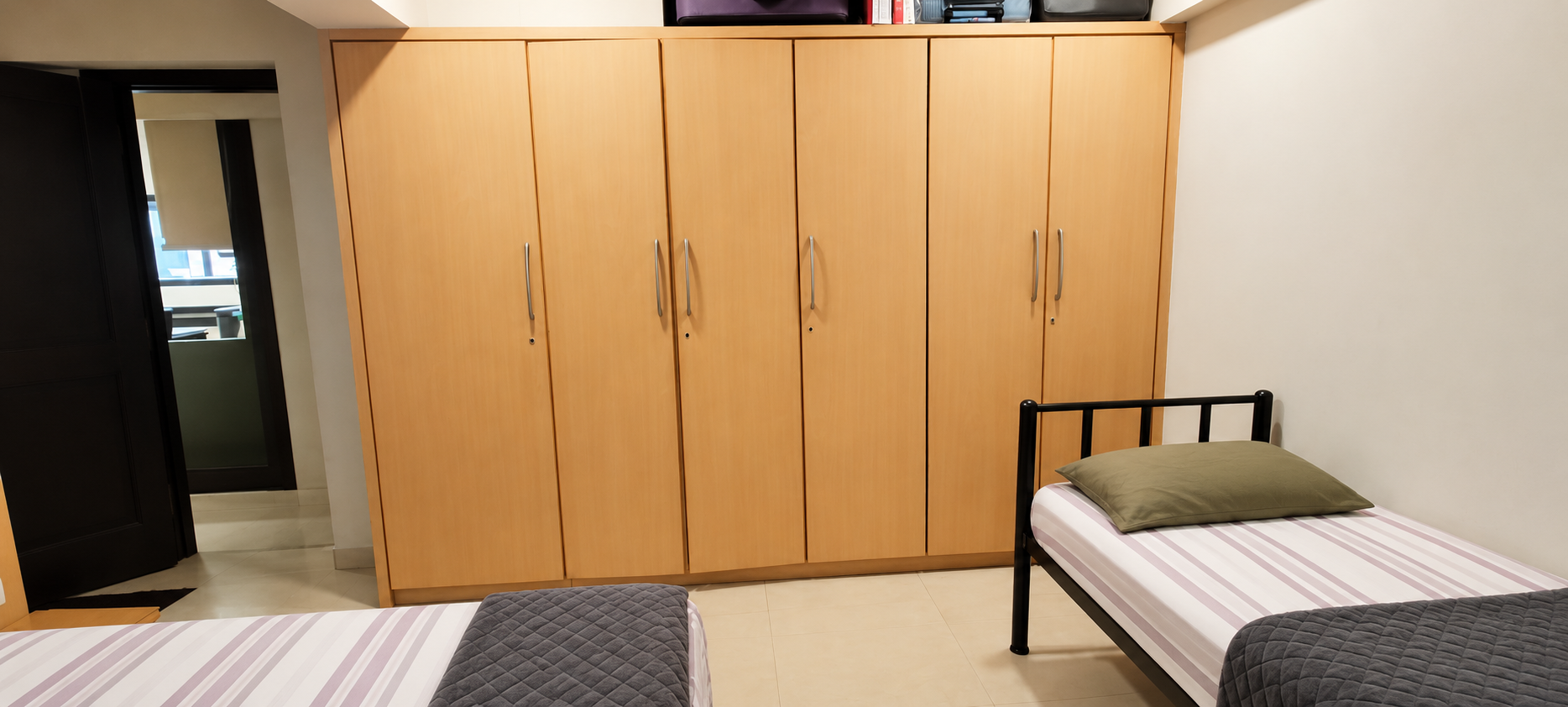 D BLOCK 1-6 BHK/BOYS stay photo 11