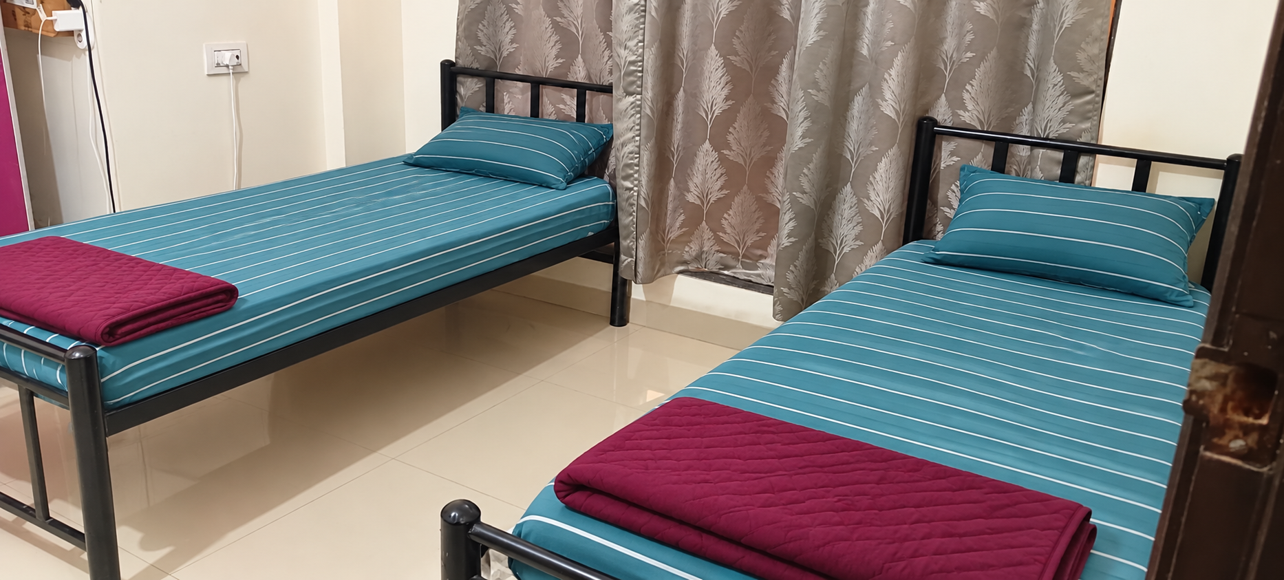 MADHVI NIWAS-7953-301/BOYS stay photo 6