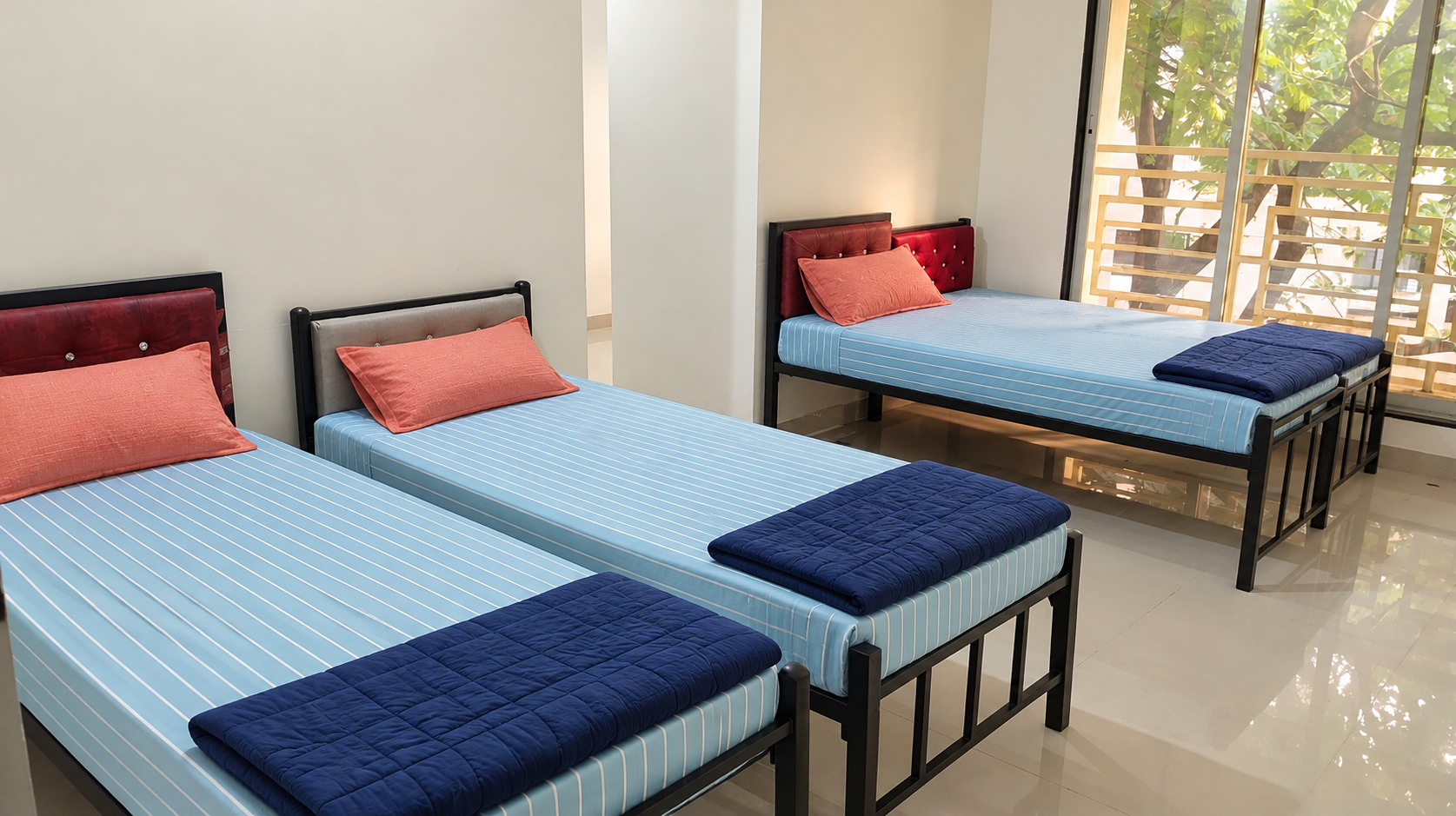 MADHVI NIWAS-9064-401/BOYS stay photo 9