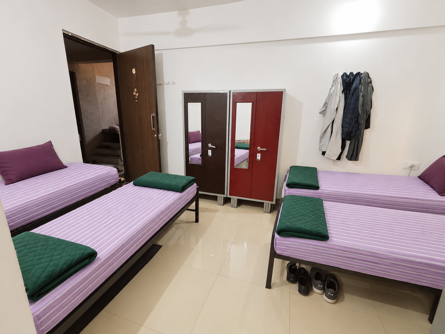 MADHVI NIWAS-1326-502/BOYS stay photo 4
