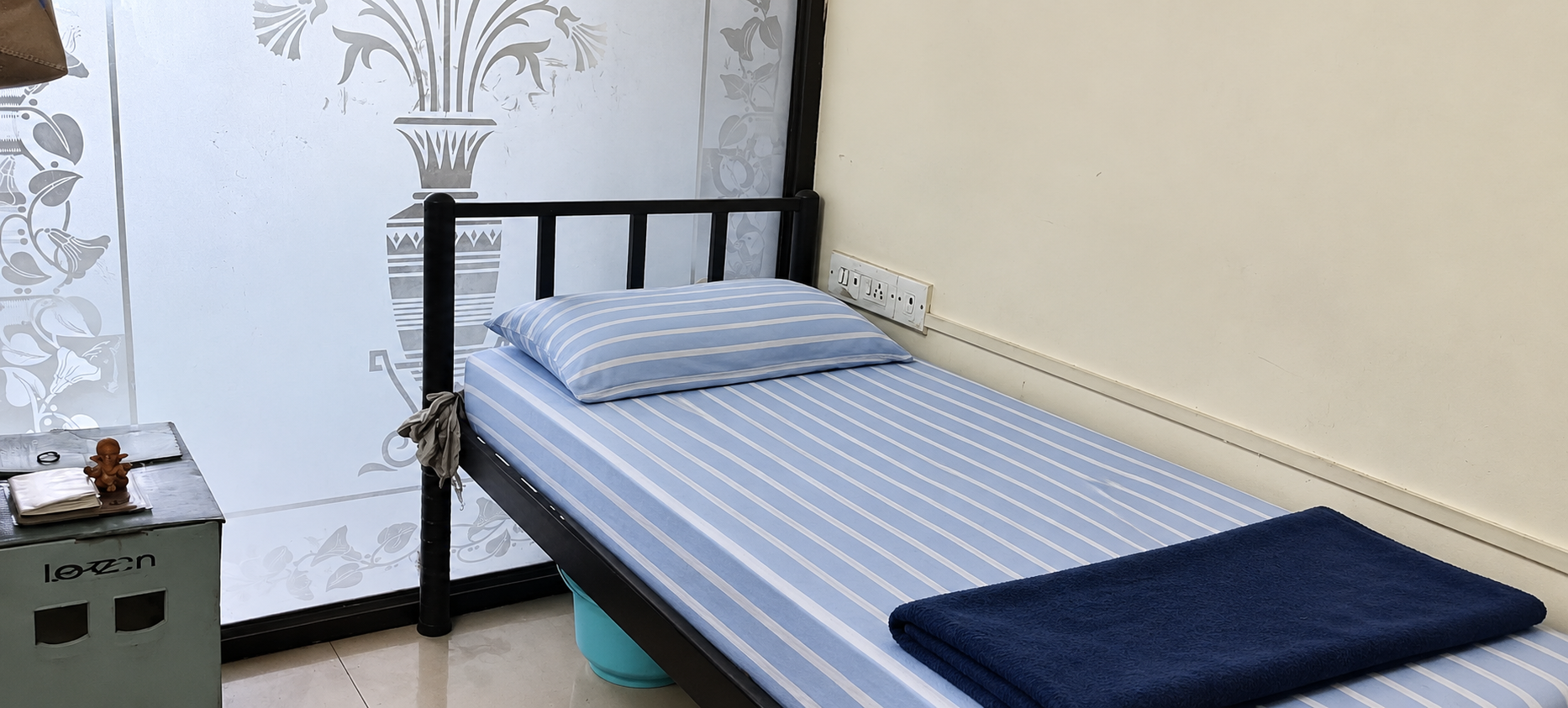 MANAS ANAND-7994-B/2502/GIRLS stay photo 2