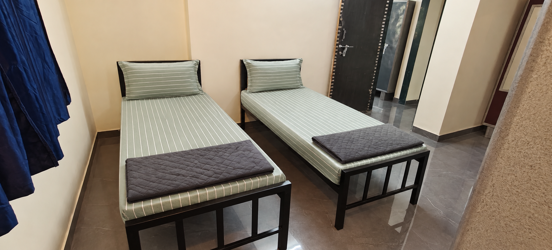 MANI HOUSE /BOYS stay photo 3