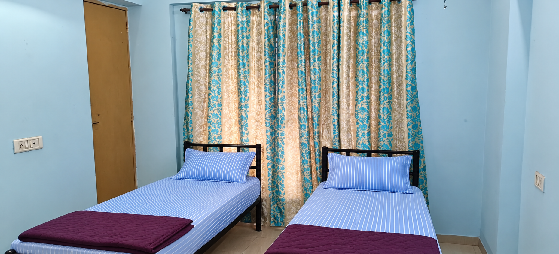 OM SAI B-9684-202/BOYS stay photo 2
