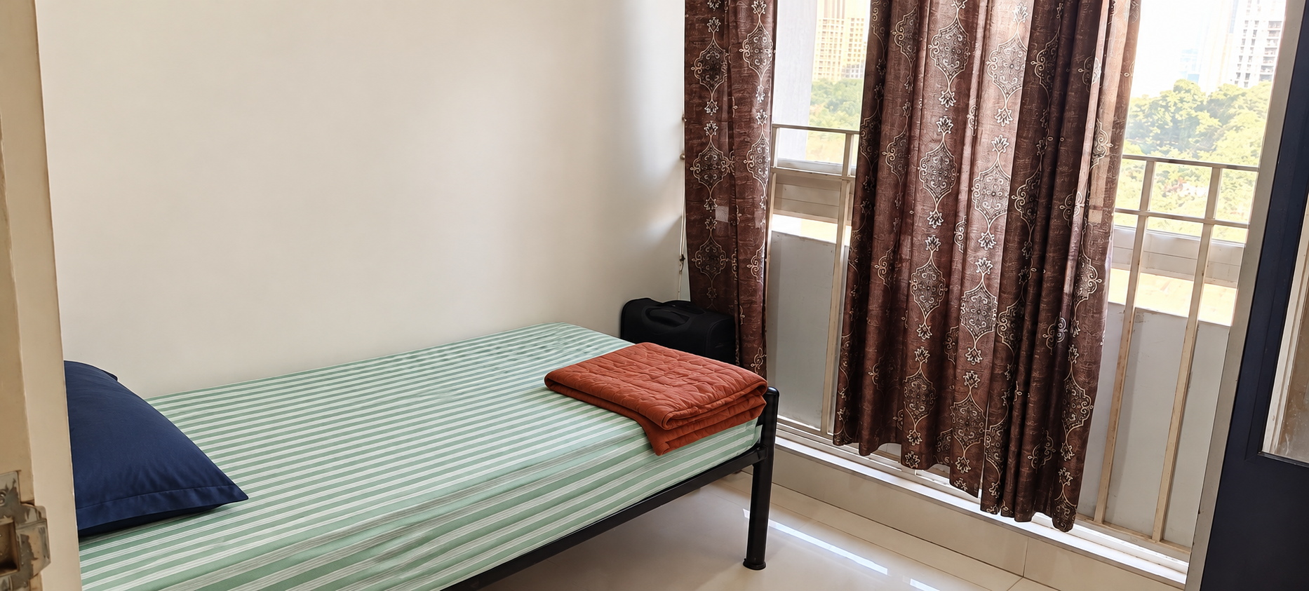 PERIWINKLE-1881-1802/BOYS stay photo 3