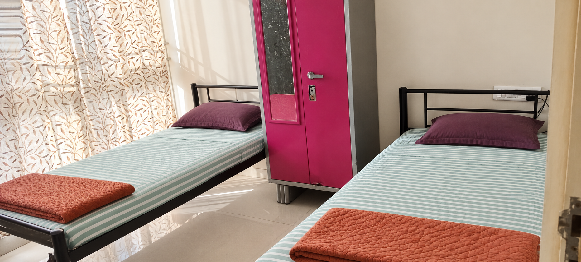 PERIWINKEL-6690-2404/GIRLS stay photo 3