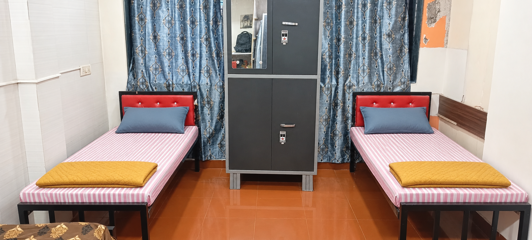 SAMRAT-7859-08/GIRLS stay photo 12