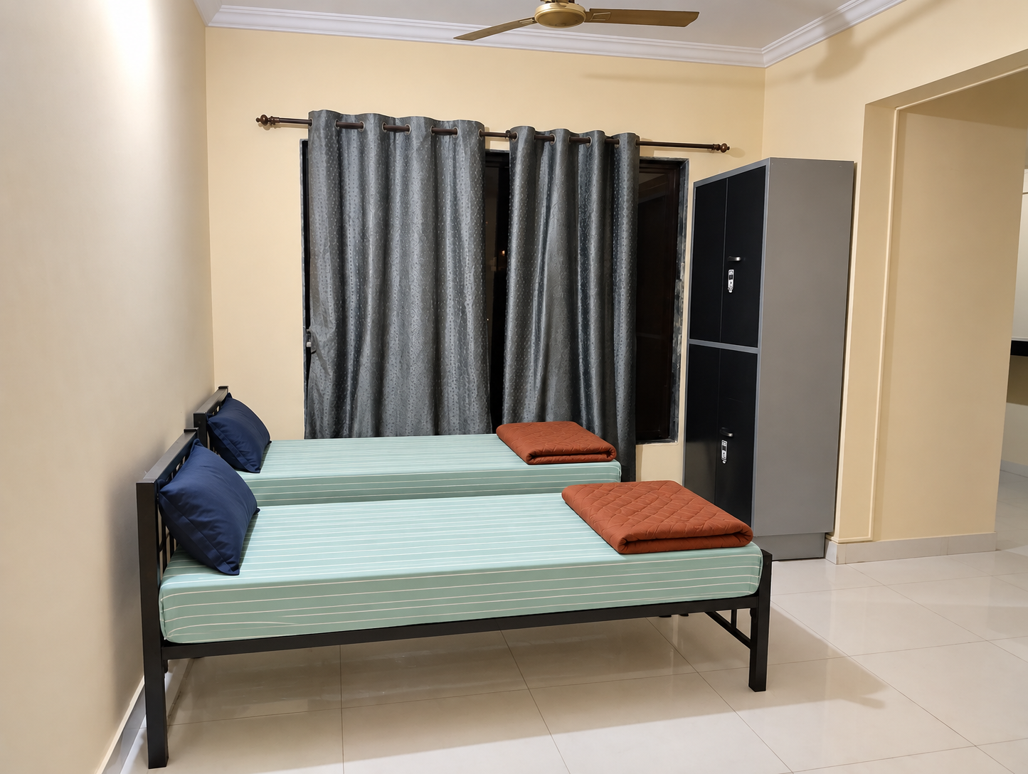 Shrushti 404 PH-8996-1/GIRLS stay photo 1