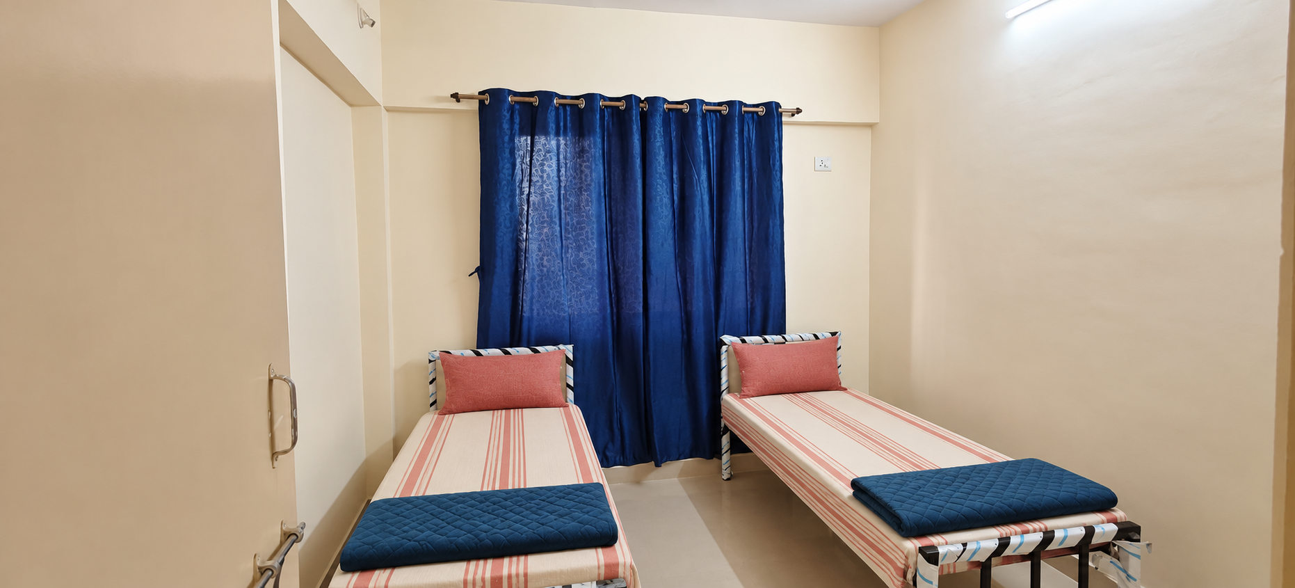 SWAPNAPURTI HEIGHTS-4095-1503/BOYS stay photo 2