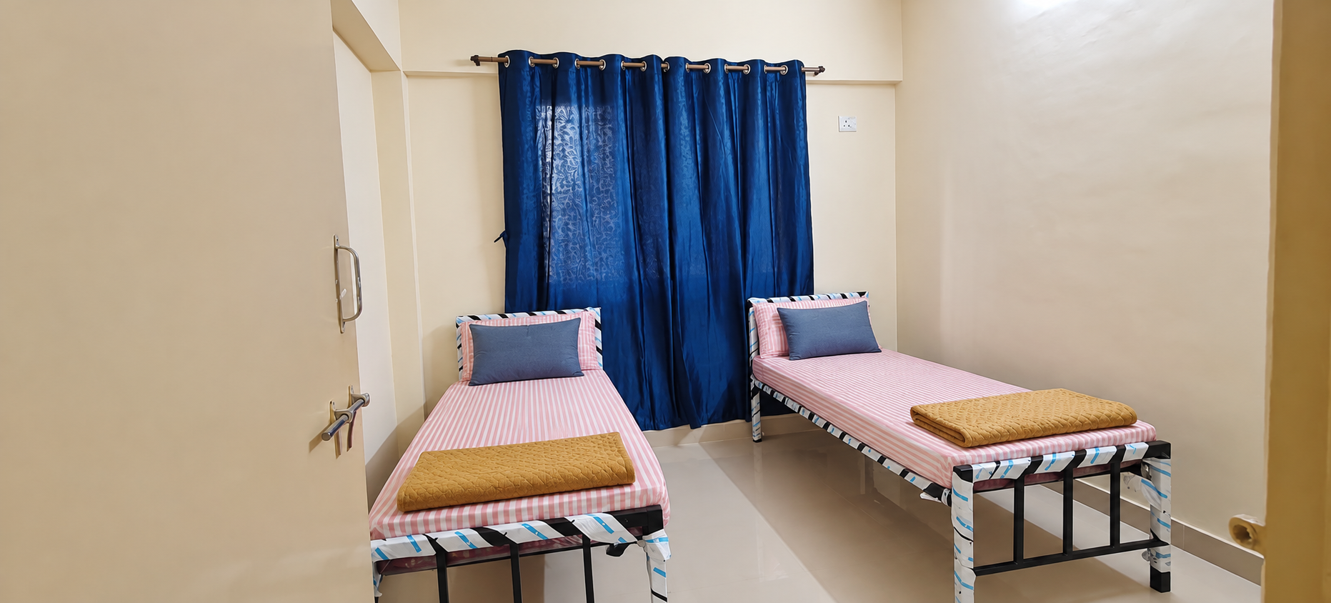 SWAPNAPURTI HEIGHTS-5709-904/GIRLS stay photo 1