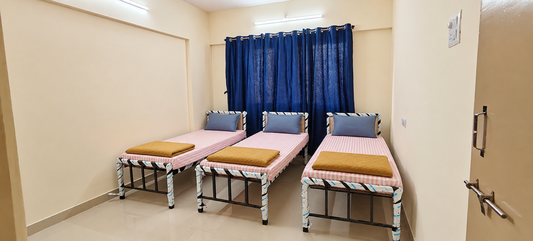 SWAPNAPURTI HEIGHTS-5709-904/GIRLS stay photo 3