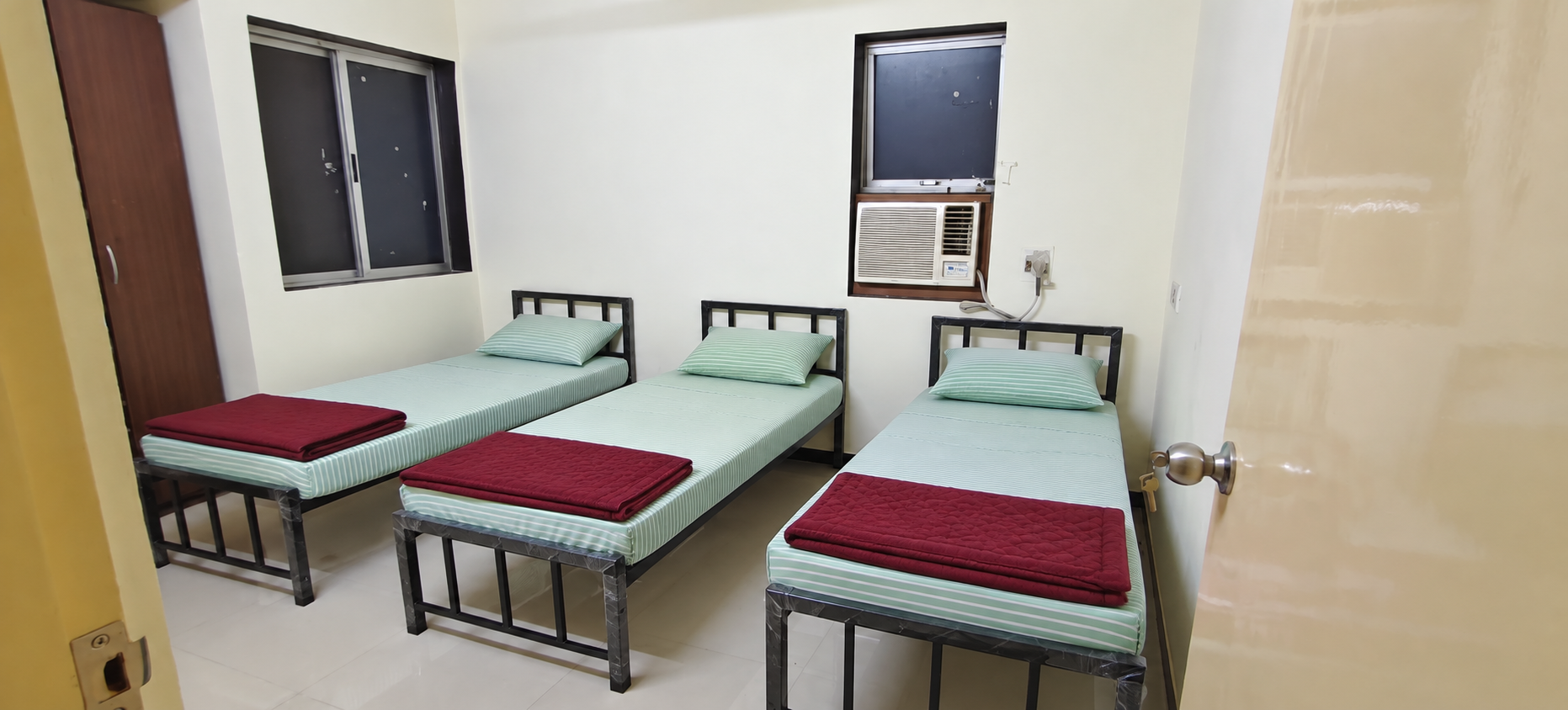 VIJAY NAGARI B7-31/-6931-32/GIRLS stay photo 9